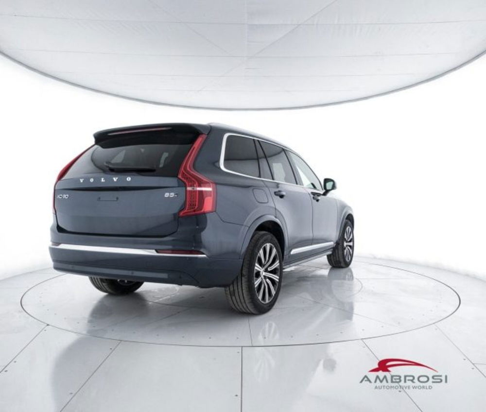 Volvo XC90 nuova a Perugia (3)