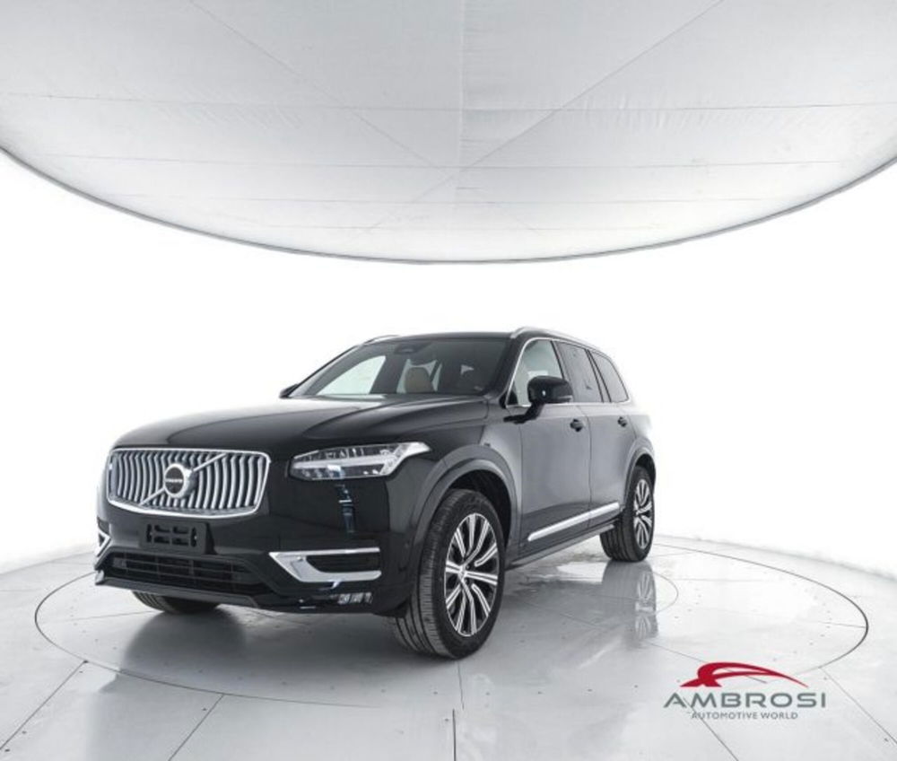 Volvo XC90 nuova a Perugia