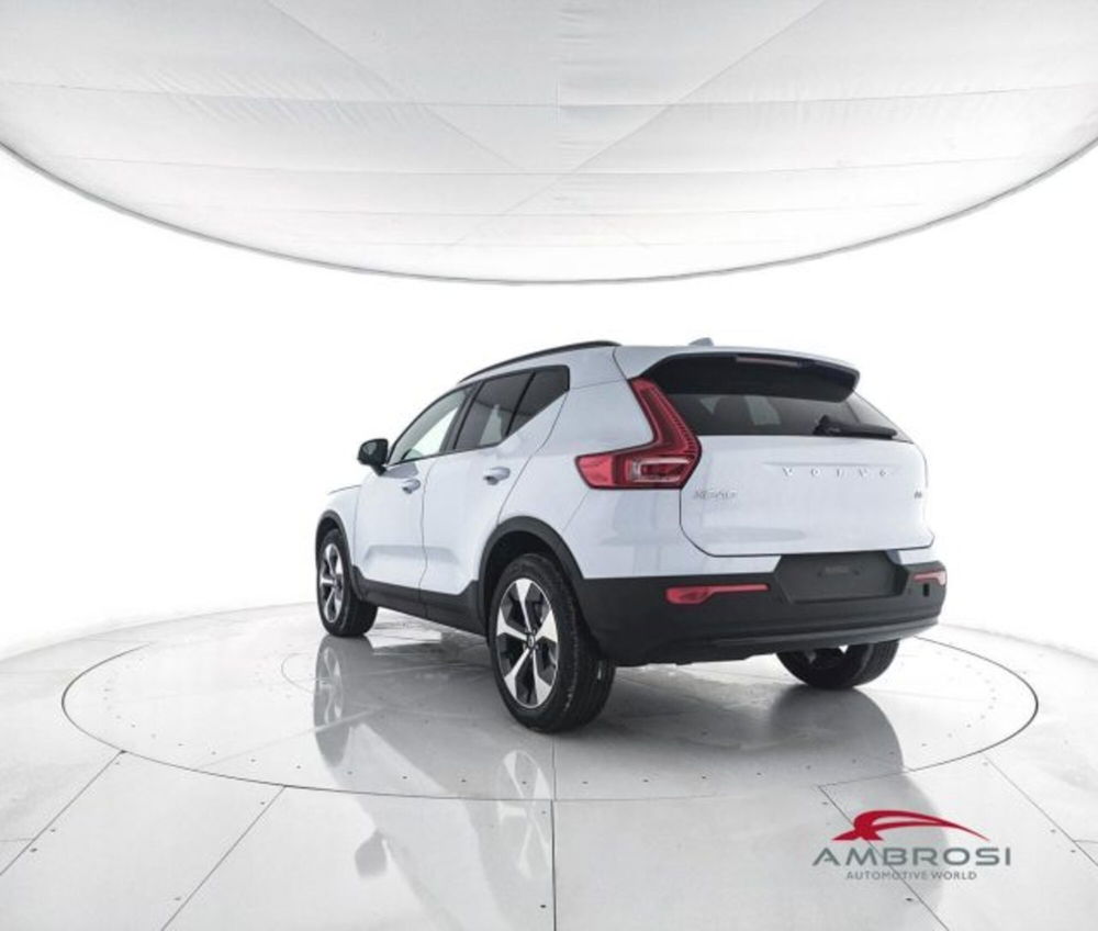 Volvo XC40 nuova a Perugia (4)