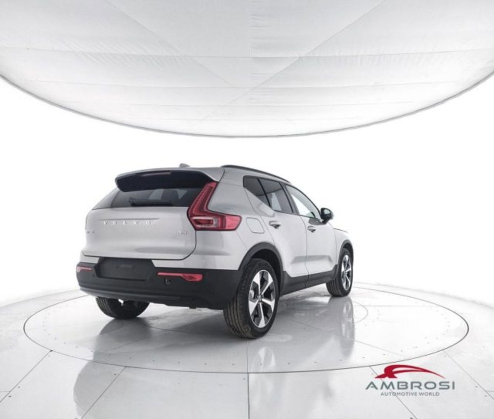 Volvo XC40 nuova a Perugia (3)