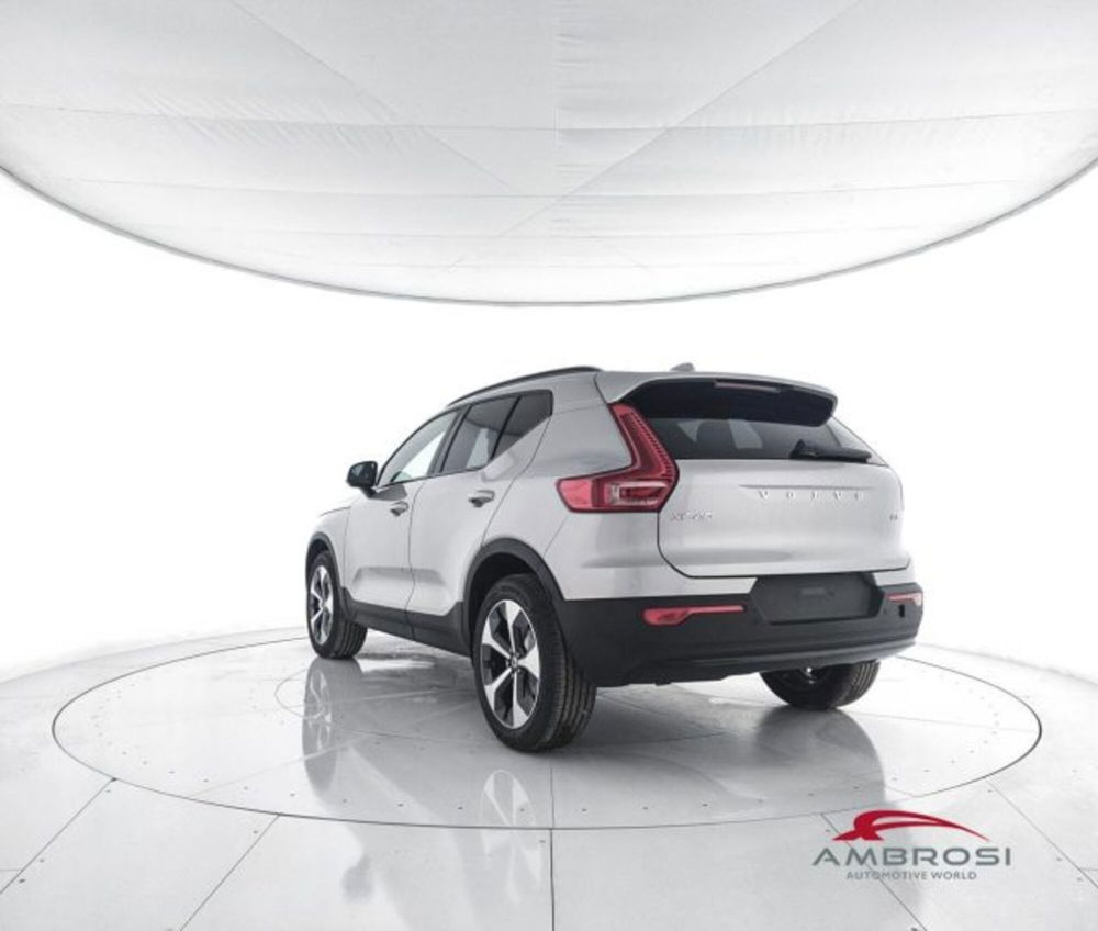 Volvo XC40 nuova a Perugia (4)