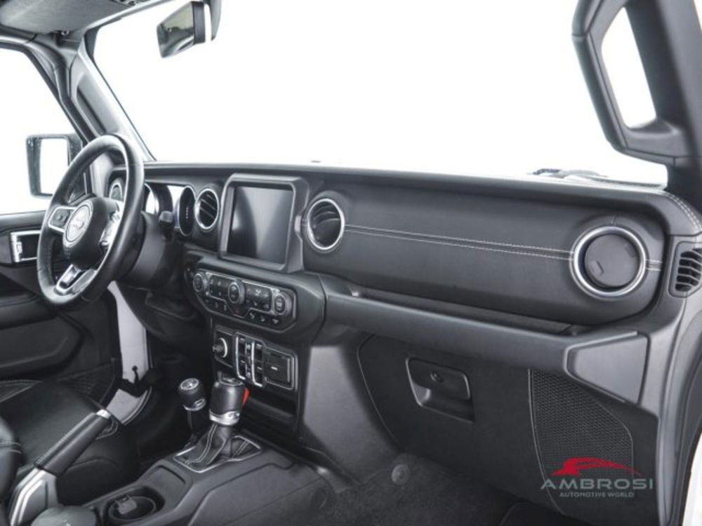 Jeep Wrangler Unlimited usata a Perugia (12)