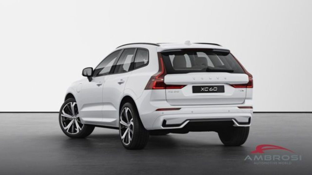 Volvo XC60 nuova a Perugia (4)