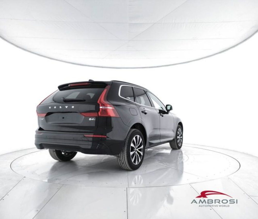 Volvo XC60 nuova a Perugia (3)