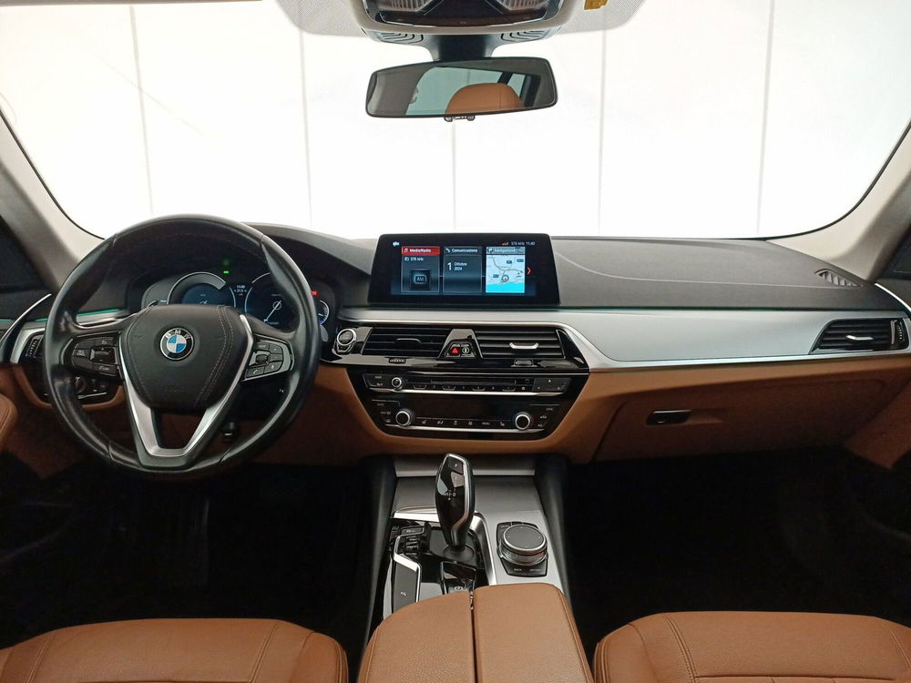 BMW Serie 5 Touring usata a Bari (10)