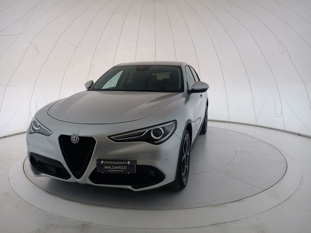 Alfa Romeo Stelvio usata a Bari