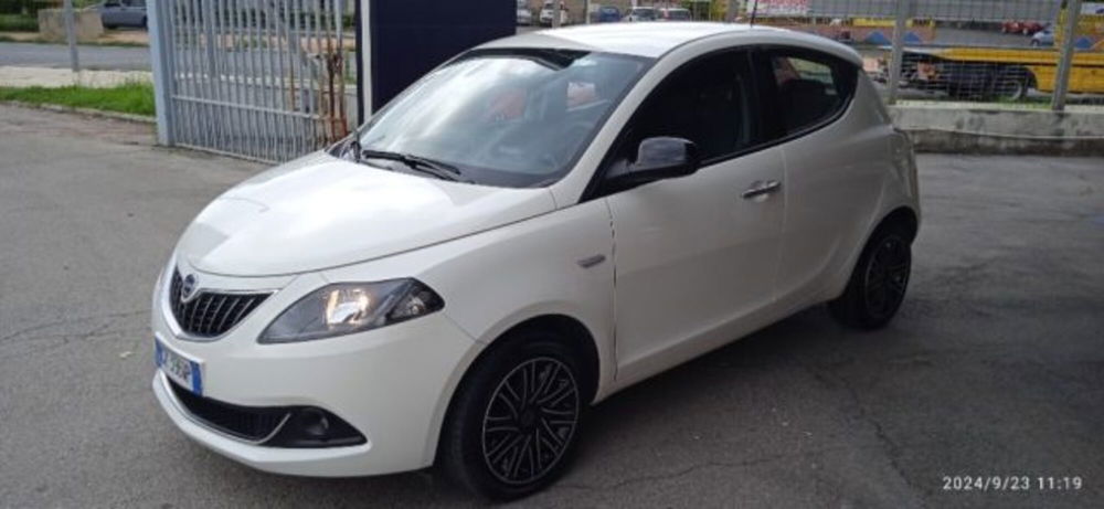 Lancia Ypsilon usata a Frosinone (5)