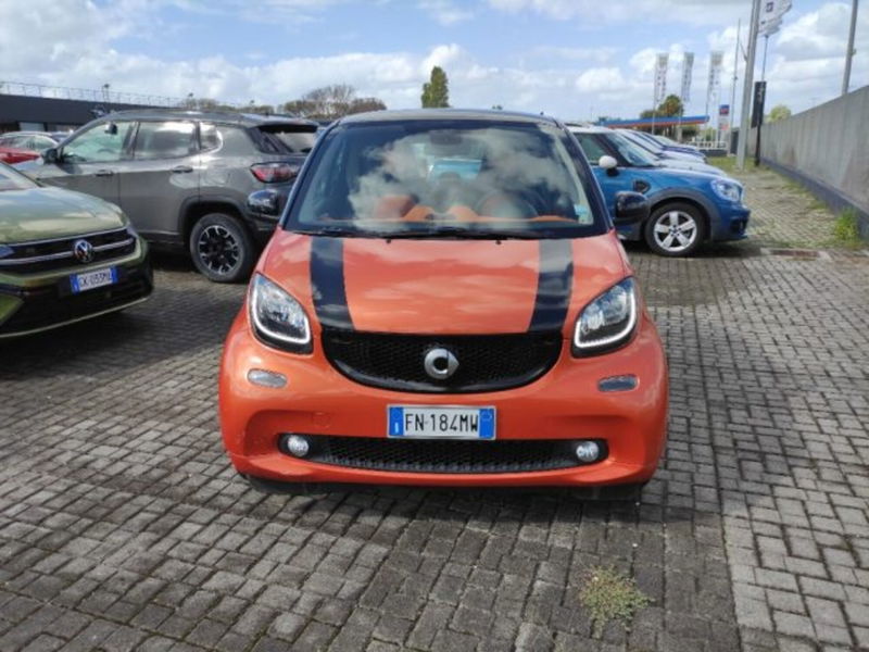 smart Fortwo 1000 52 kW MHD coup&eacute; passion  del 2015 usata a San Giorgio a Liri