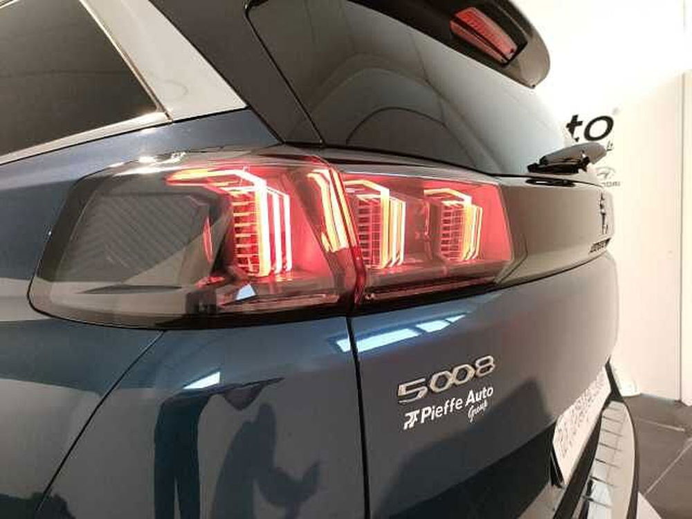 Peugeot 5008 usata a Teramo (8)