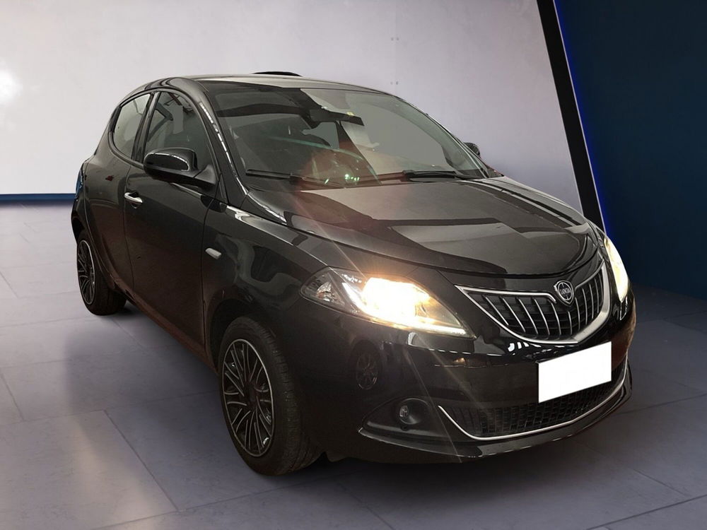 Lancia Ypsilon usata a Torino (2)