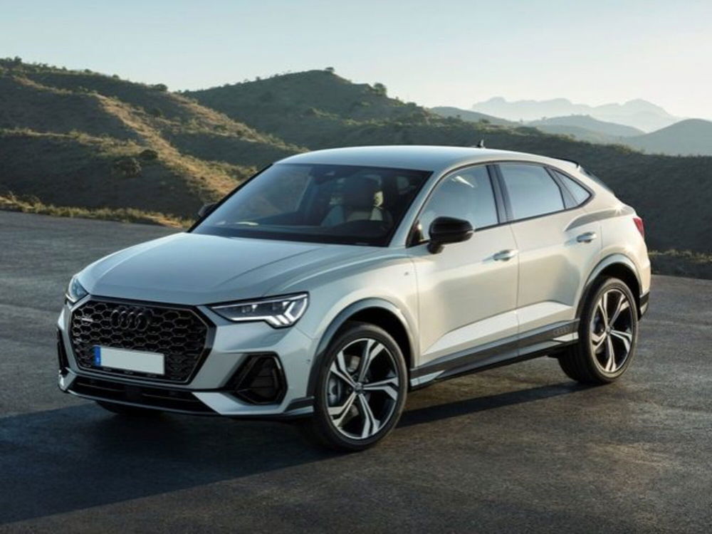 Audi Q3 Sportback nuova a Imperia