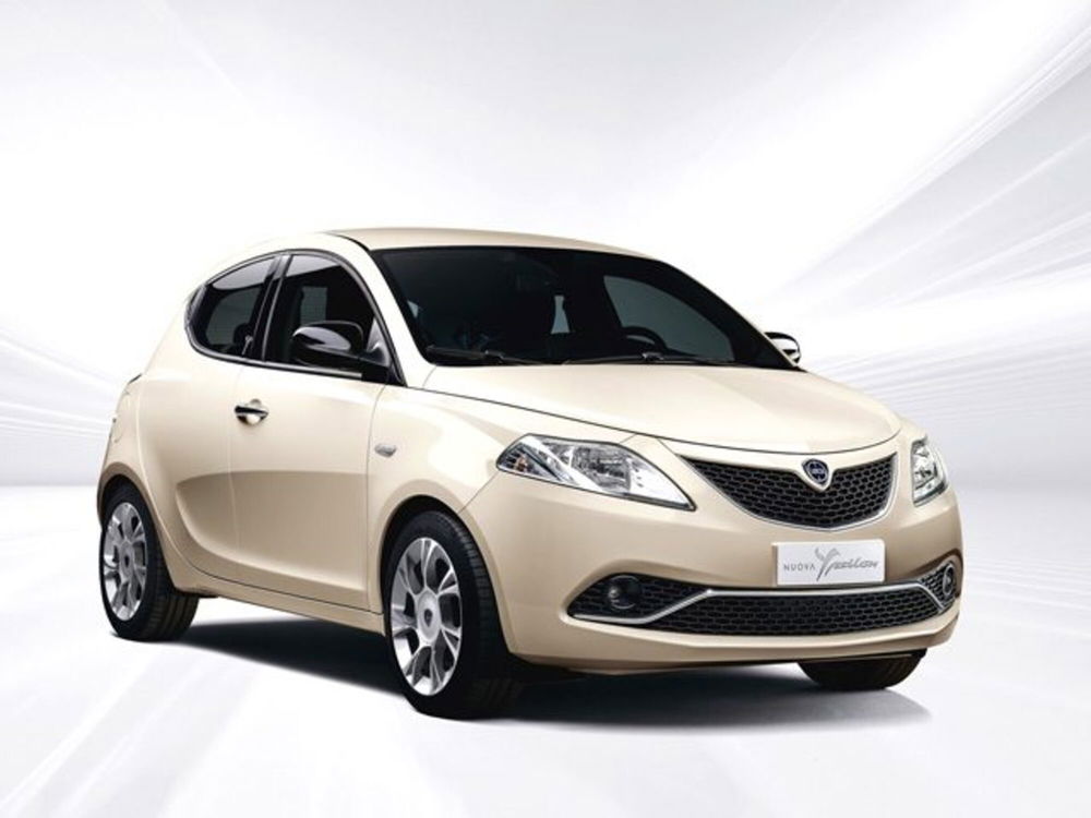 Lancia Ypsilon nuova a Imperia