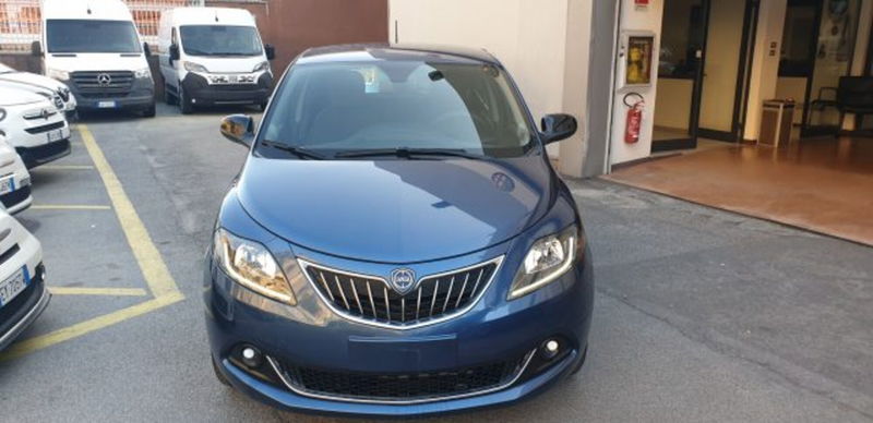 Lancia Ypsilon 1.0 FireFly 5 porte S&S Hybrid Gold Plus nuova a Sanremo