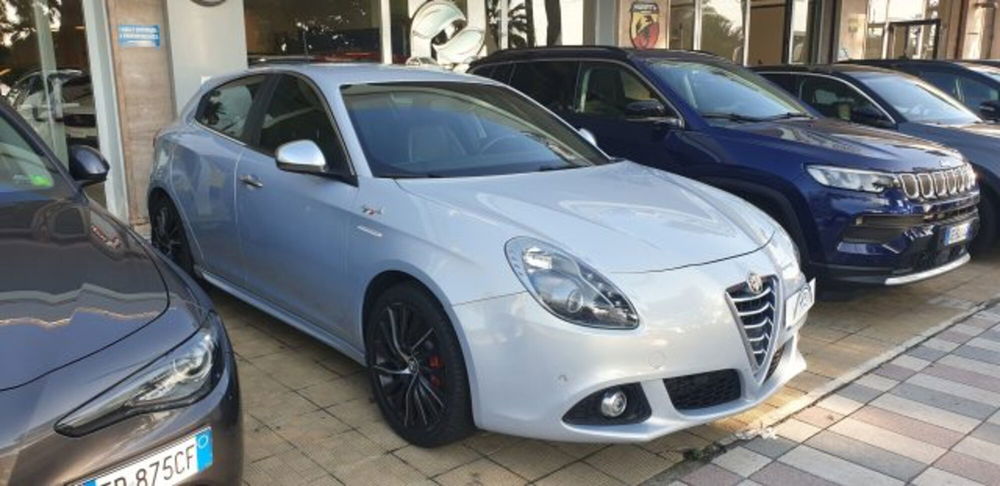 Alfa Romeo Giulietta usata a Imperia (2)