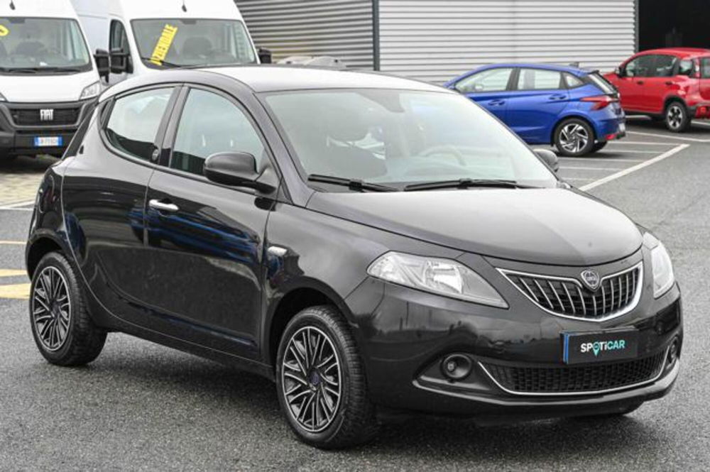 Lancia Ypsilon usata a Torino (3)