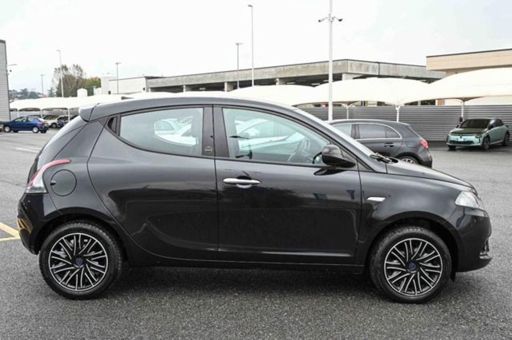 Lancia Ypsilon usata a Torino (4)