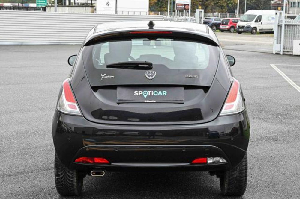 Lancia Ypsilon usata a Torino (6)