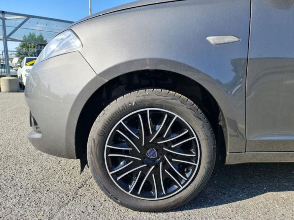 Lancia Ypsilon nuova a Torino (4)