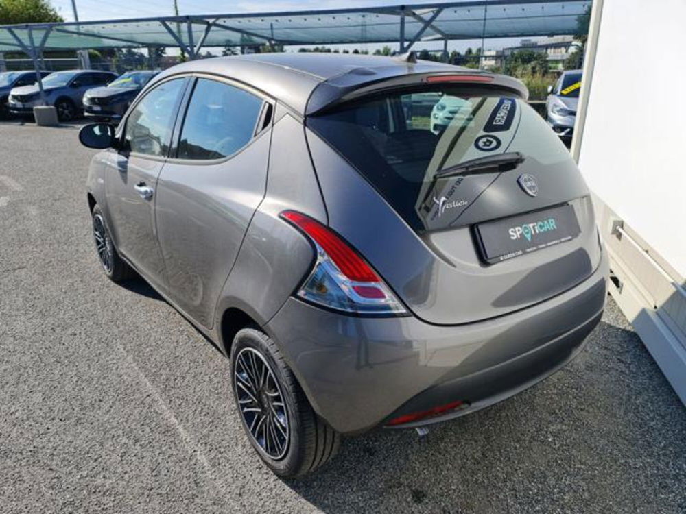 Lancia Ypsilon nuova a Torino (6)