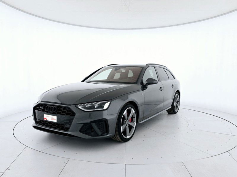 Audi A4 Avant 40 2.0 tdi mhev S line edition quattro 204cv s-tronic del 2024 usata a Alba