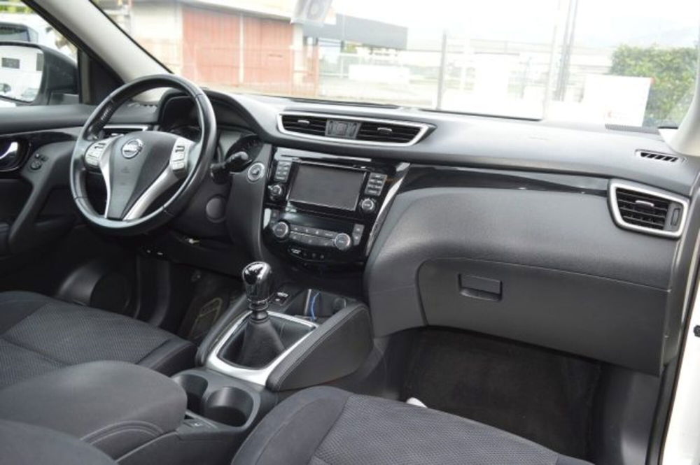 Nissan Qashqai usata a Latina (9)