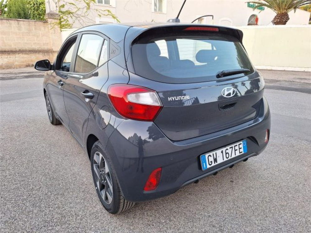 Hyundai i10 nuova a Bari (6)