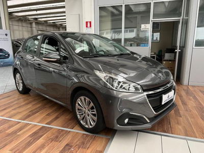 Peugeot 208 82 5 porte Touch  del 2018 usata a Vignola