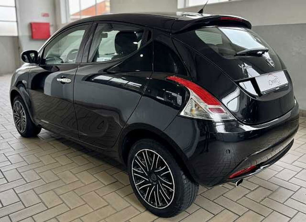 Lancia Ypsilon usata a Torino (6)