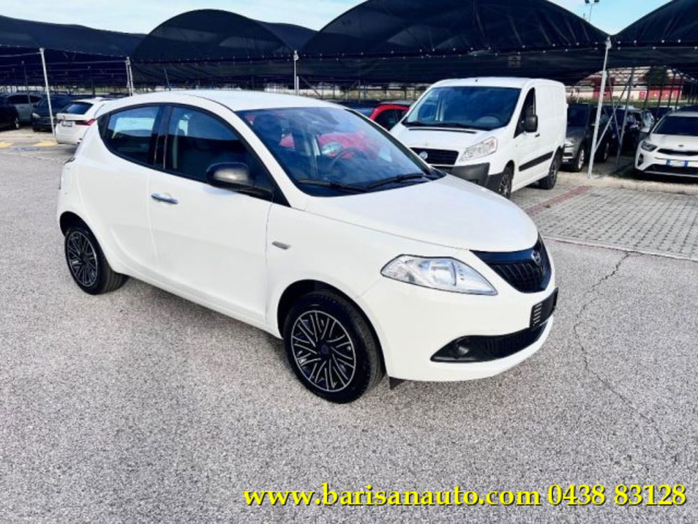 Lancia Ypsilon nuova a Treviso (2)