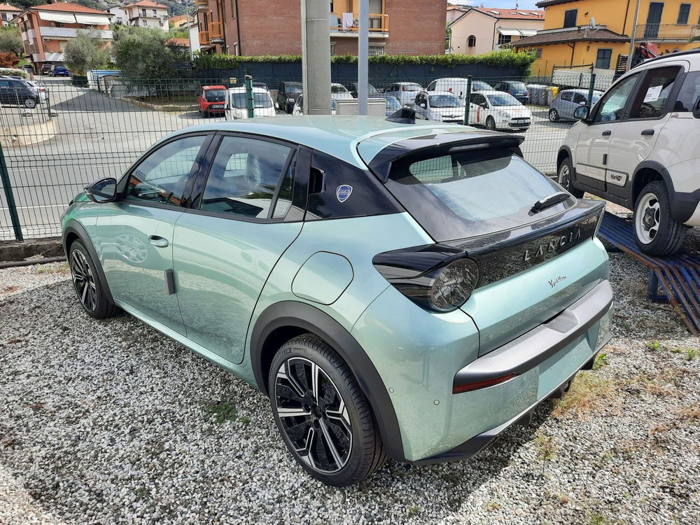 Lancia Ypsilon nuova a La Spezia (7)