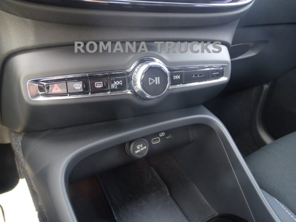 Volvo XC40 usata a Roma (17)