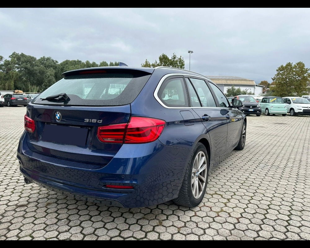 BMW Serie 3 Touring usata a Lucca (7)