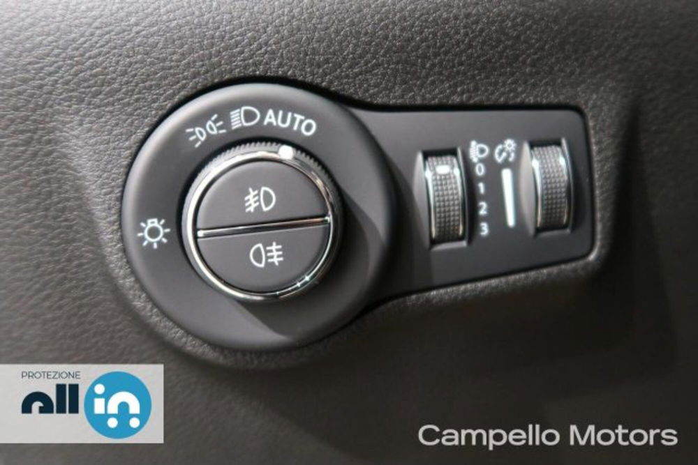 Jeep Compass nuova a Venezia (15)