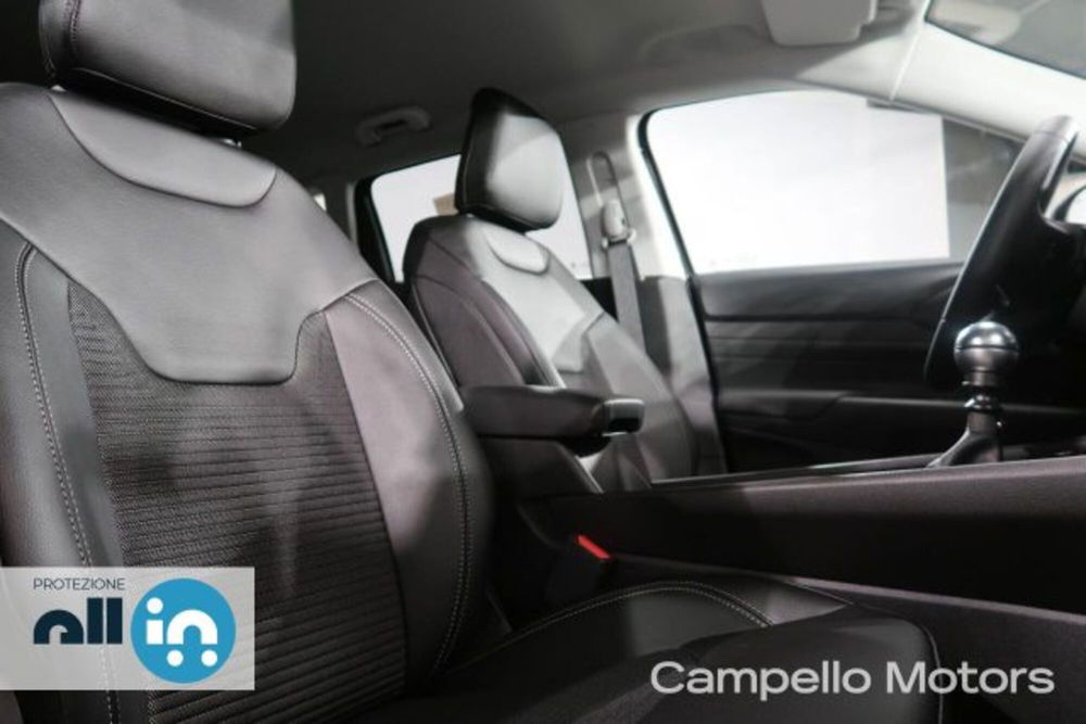 Jeep Compass nuova a Venezia (6)