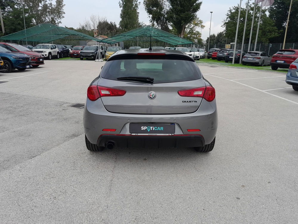 Alfa Romeo Giulietta usata a Ancona (6)