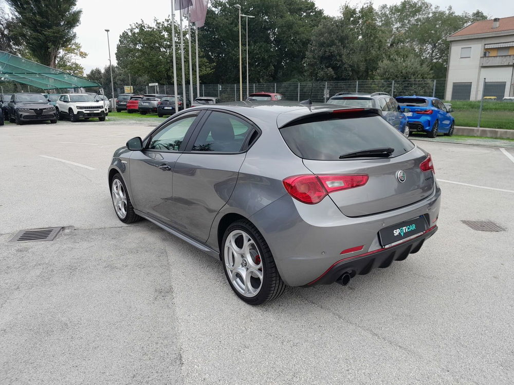 Alfa Romeo Giulietta usata a Ancona (7)