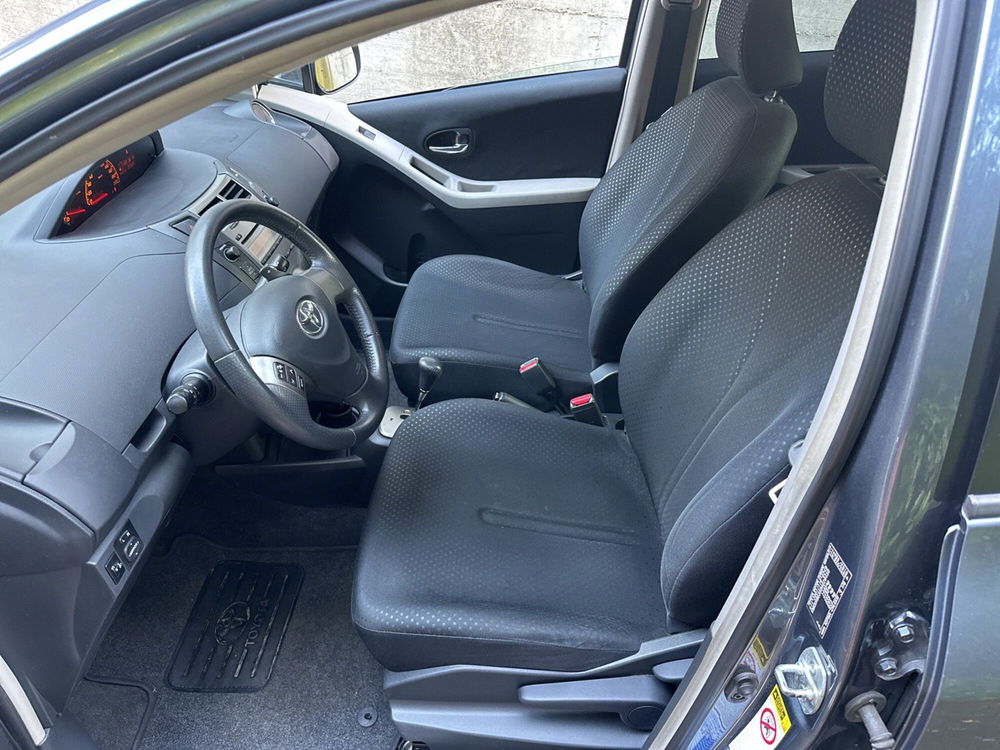 Toyota Yaris usata a Vercelli (15)