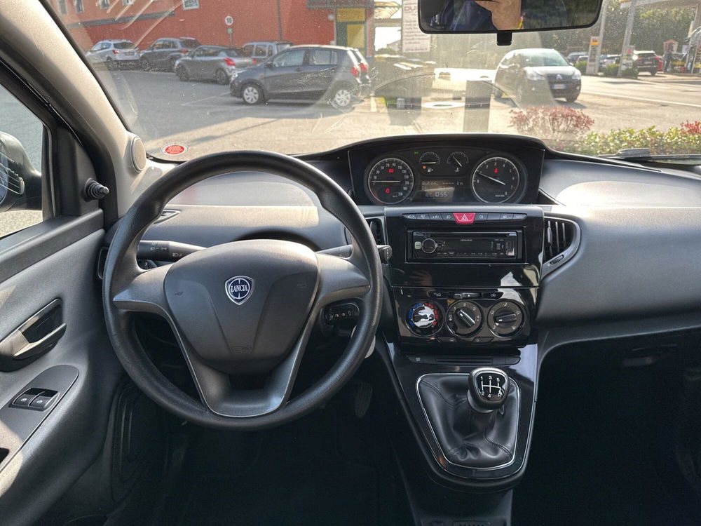 Lancia Ypsilon usata a Vercelli (15)