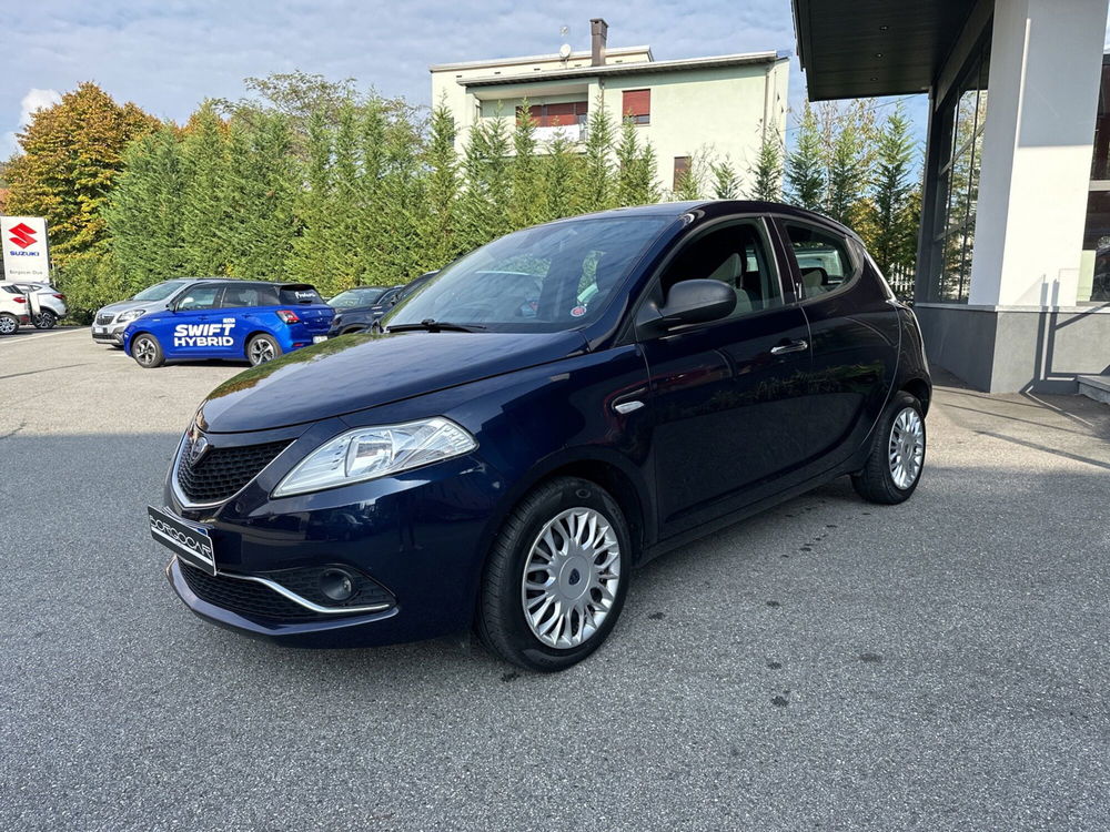 Lancia Ypsilon usata a Vercelli (3)