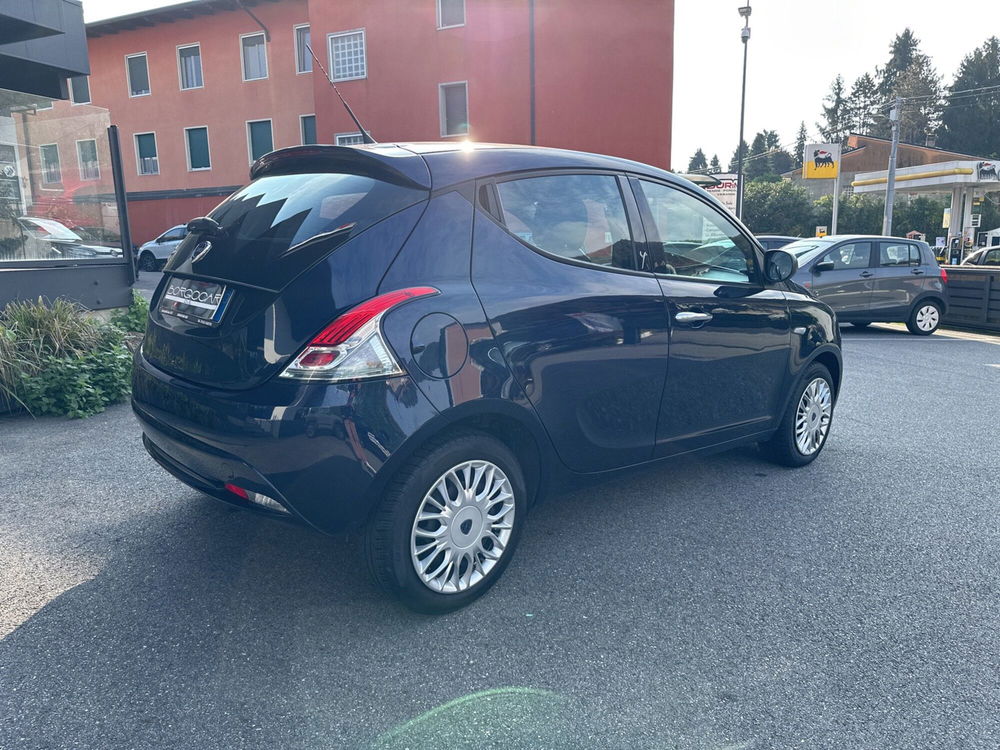 Lancia Ypsilon usata a Vercelli (7)