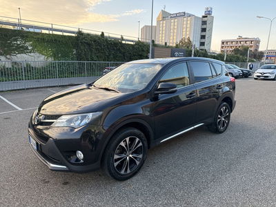 Toyota Rav4 D-4D 2WD Style  del 2014 usata a Piacenza