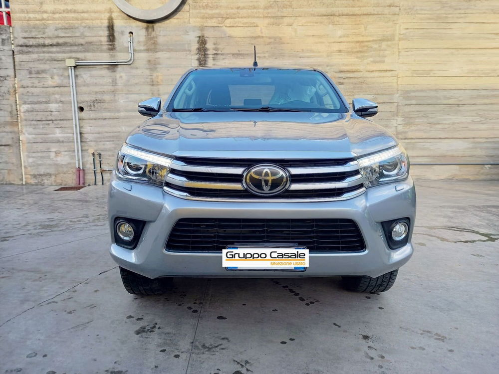 Toyota Hilux usata a Salerno