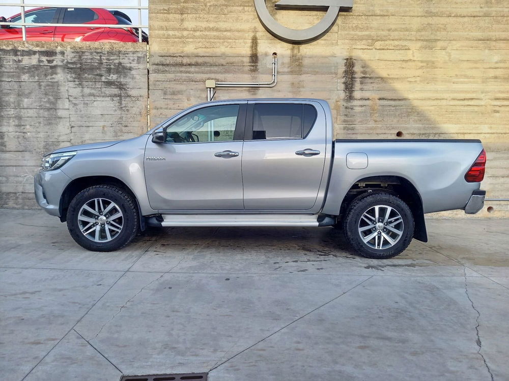 Toyota Hilux usata a Salerno (4)