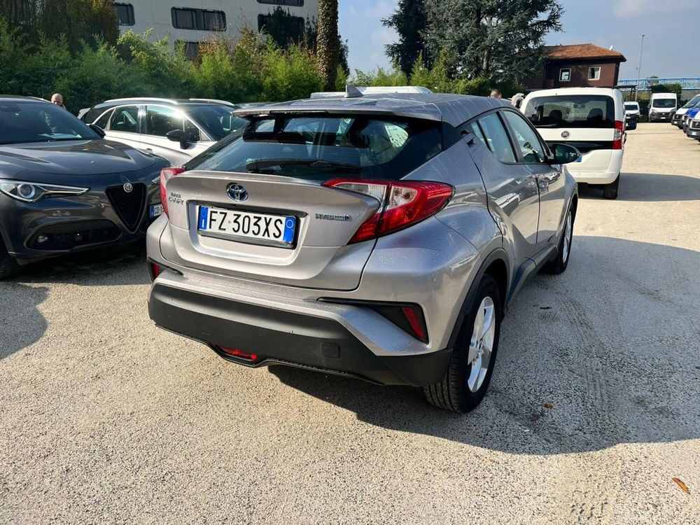 Toyota Toyota C-HR usata a Milano (7)