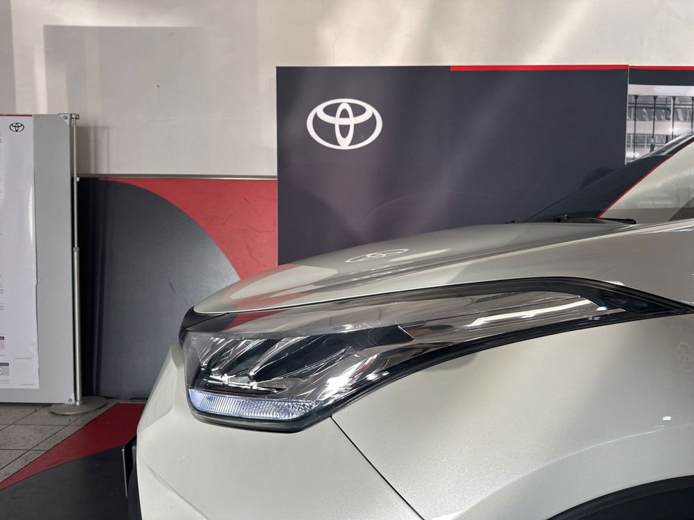 Toyota Toyota C-HR usata a Viterbo (11)