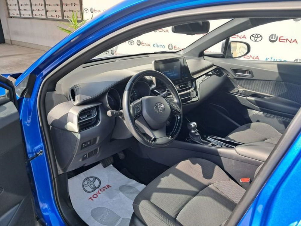 Toyota Toyota C-HR usata a Cagliari (11)