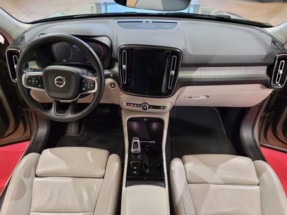 Volvo XC40 usata a Rimini (8)