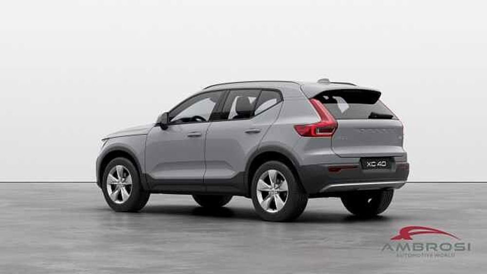 Volvo XC40 nuova a Viterbo (4)