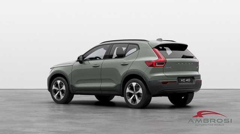 Volvo XC40 nuova a Viterbo (3)