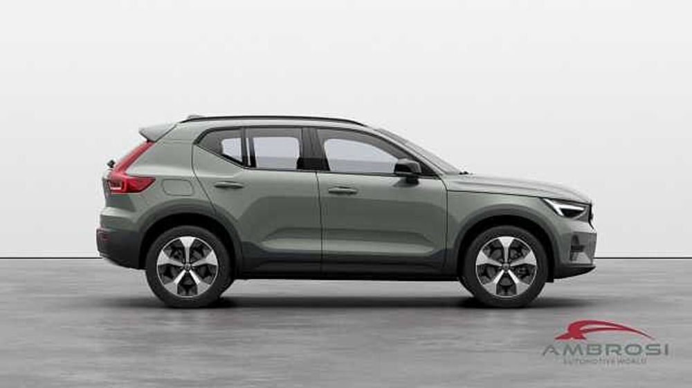 Volvo XC40 nuova a Viterbo (4)